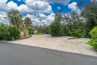 Island Oasis on Manasota Key- Steps to both Gulf & Bay Access, Heated Pool - 4-Star