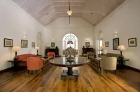 Neemrana's- Tower House - 4-Sterne