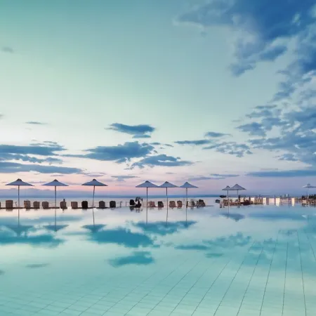 Louis Apostolata Island Resort