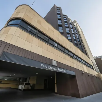 Hotel Rich Отели рядом с достопримечательностью «Библиотека «Карам»»