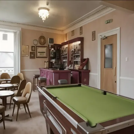 Waverley Hotel