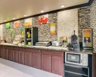 Quality Inn DFW Airport North - Breakfast