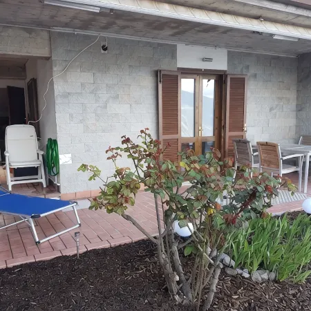 Holiday feeling Lake Garda Limone mountain / lake view