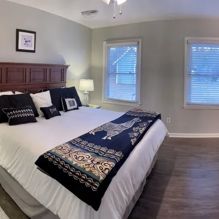 Charming 3-Bedroom Retreat with Waterway Access in Hampstead, NC. Hideaway Haven Отели в г. Пендер