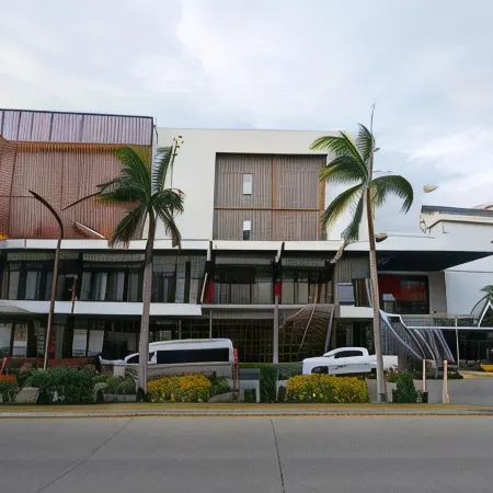 Viven Hotel