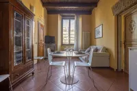 Holiday house with 4 beds and 2 bathrooms in the centre 50 m from the castle