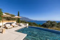 Eliámos Villas Hotel & Spa – Relais & Châteaux - Luxury