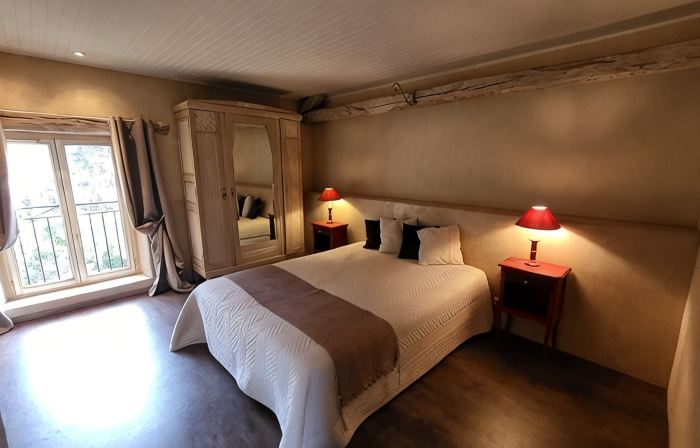 Périgourdine house in the valley of the 5 castles, 8 minutes from Sarlat