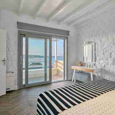 Empire Luxury Villas Rooms