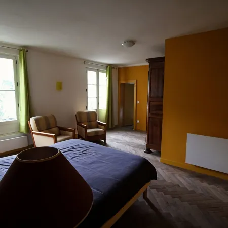 3500 SQF/HISTORIC HOUSE WITH WARMED POOL IN THE OLD SAUMUR/GREAT VIEWS