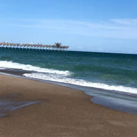 Amazing Location and Renovated! 2nd Row - Across from Beach Access