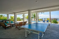 Wide Horizon oceanfront.  4 bedroom, 4 ½ bath,  kayaks, pool + observation deck. - ジム