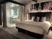 Grand Times Hotel Laval - Centropolis Hotele w: Laval