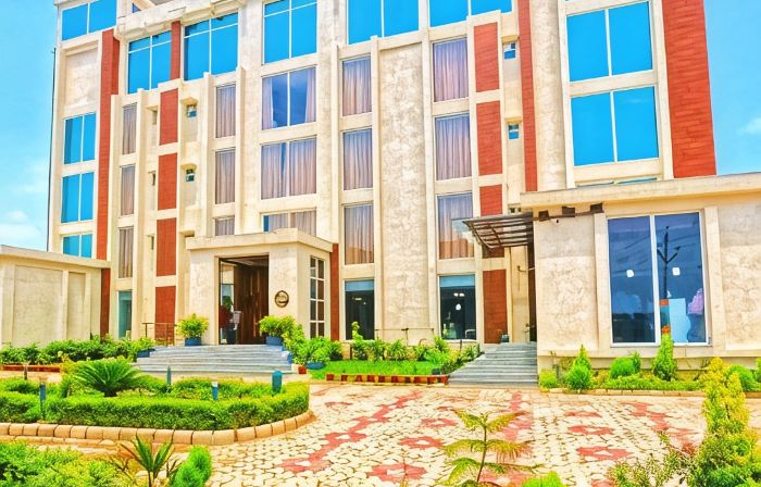 7 Hills Hotel & Resort