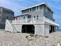 Oceanside - 4 Bedroom Family-Friendly Oceanfront Home - Wifi