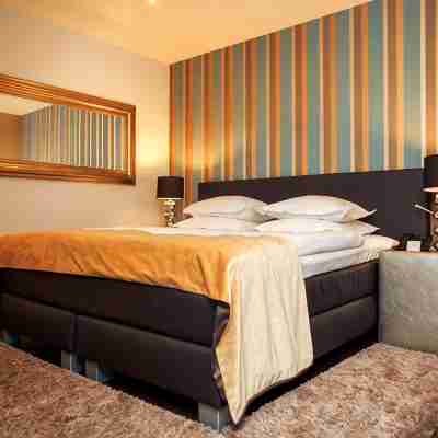 Graf Orlov Hotel Rooms