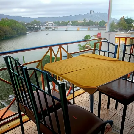 Le Bamboo Guesthouse