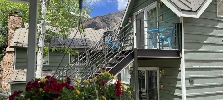 Walk to Everything in Ouray, ideal location! Air conditioner! Hotels in Ouray County