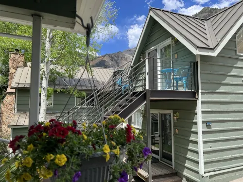 Walk to Everything in Ouray, ideal location! Air conditioner! - Chalets