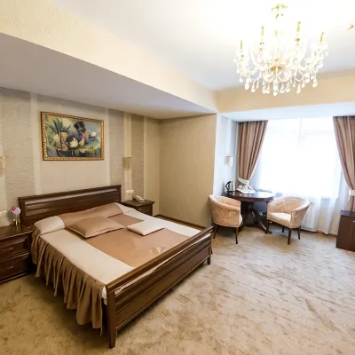 Viktoriya Hotel 키로브 공원 주변 호텔