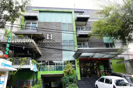 Bamboo Inn Hotel & Cafe