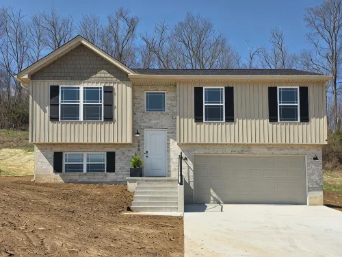 NEW! Charming 3-bedroom home with WiFi, near Ark Encounter, King Bed, sleeps 7. - 4성급