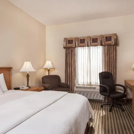 Hampton Inn & Suites Addison
