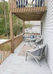 Private Pool🏊‍♂️ Hot Tub⛱ Walk or Bike to Beach🌊Soundview, Privacy Fence - โฮมสเตย์