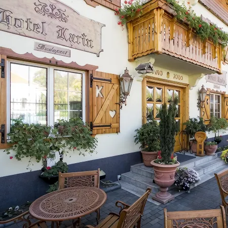 Hotel Karin