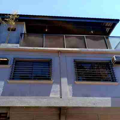 Bakawan Hostel Hotel Exterior