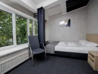 Hotel Kristinn Hotel berhampiran Stesen Vykhino