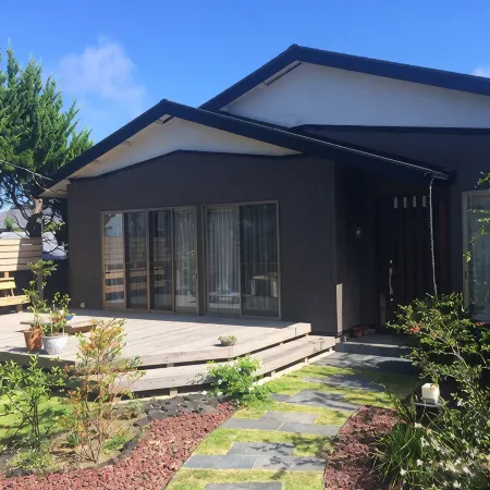 Den House