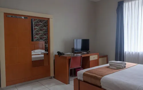 Megaria Hotel - 3-Star