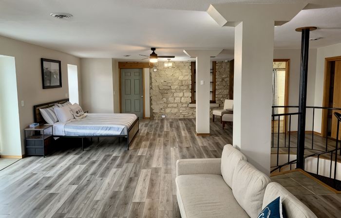Riverview Villa - Hot Tub - Beach - River Views