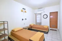 Bunk Bed and Breakfast - 2-Star