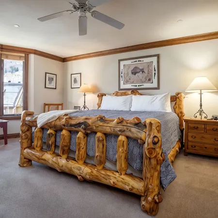 Spacious Bi-Level 3 Bedroom Plus Loft Condo in the Heart of Beaver Creek Village