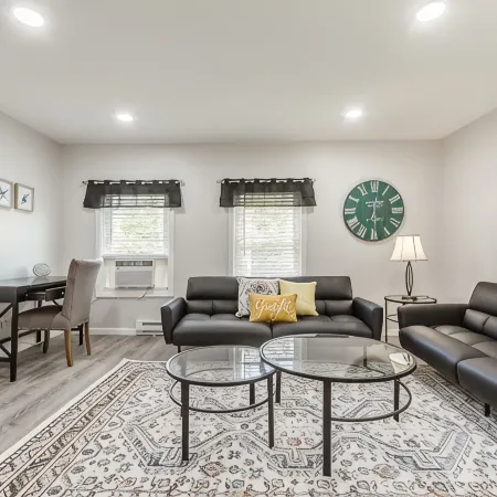 One bedroom apartment in downtown Canandaigua