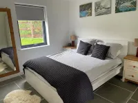 Stunning 2 Bed High Spec Country Cottage - v quiet Hotele w: Warminster