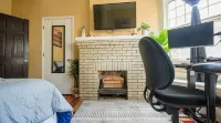 3bdrm 2bath Home in Quite Neighborhood , Work from Home Ready and Near Downtown - WiFi