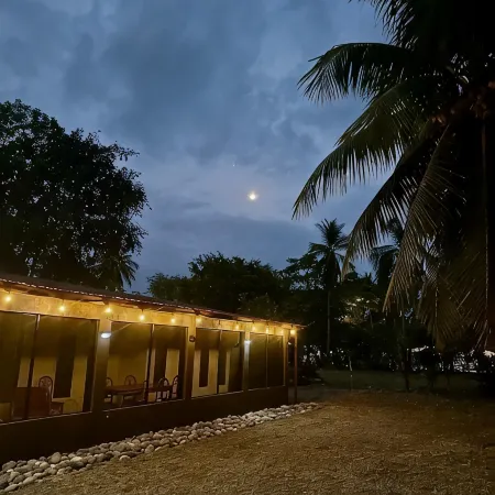 Pacific Ocean-Front Villa de Azul. stunning Sunrises & Sunsets, 3bd 2 full baths
