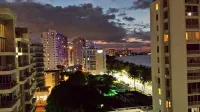 NEW - LUXURIOUS MODERN STUDIO - STEPS TO THE BEACH, RESTAURANTS AND HOTELS - Condos