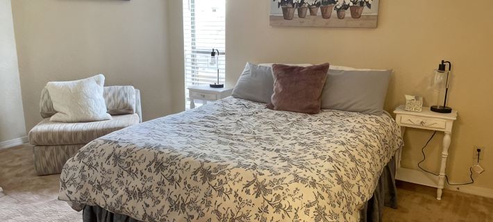 Comfy ski and mountain bike condo walking distance to lift! Ξενοδοχεία στην πόλη Colfax County