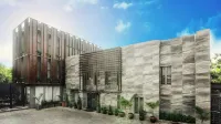Iris Hotel - Airport Shuttle