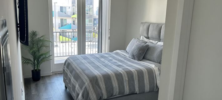 Spacious & Modern 1BedRM in Noho Hotels in Burbank