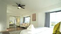 Stunning Waterfront 3BR Retreat in Discovery Bay - 4-Star