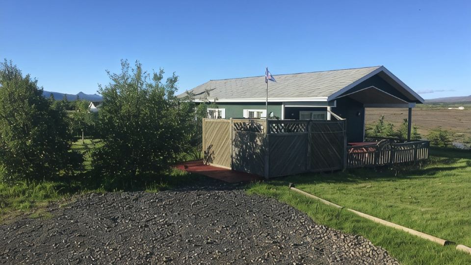 Eyjasol Cottages