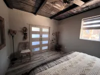 2 King beds, huge deck at a picturesque chalet - シャレー