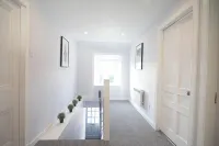 Town Centre apartment with private garden - Bintang 4
