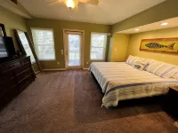 The Fish House - AWESOME BOAT RAMP -Waterfront -Scalloping-Fishing - 3-Star