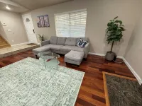 Entire 4 LG Queen BED with large Pool, patio, BBQ, Firepit good for Summer!! - Wifi